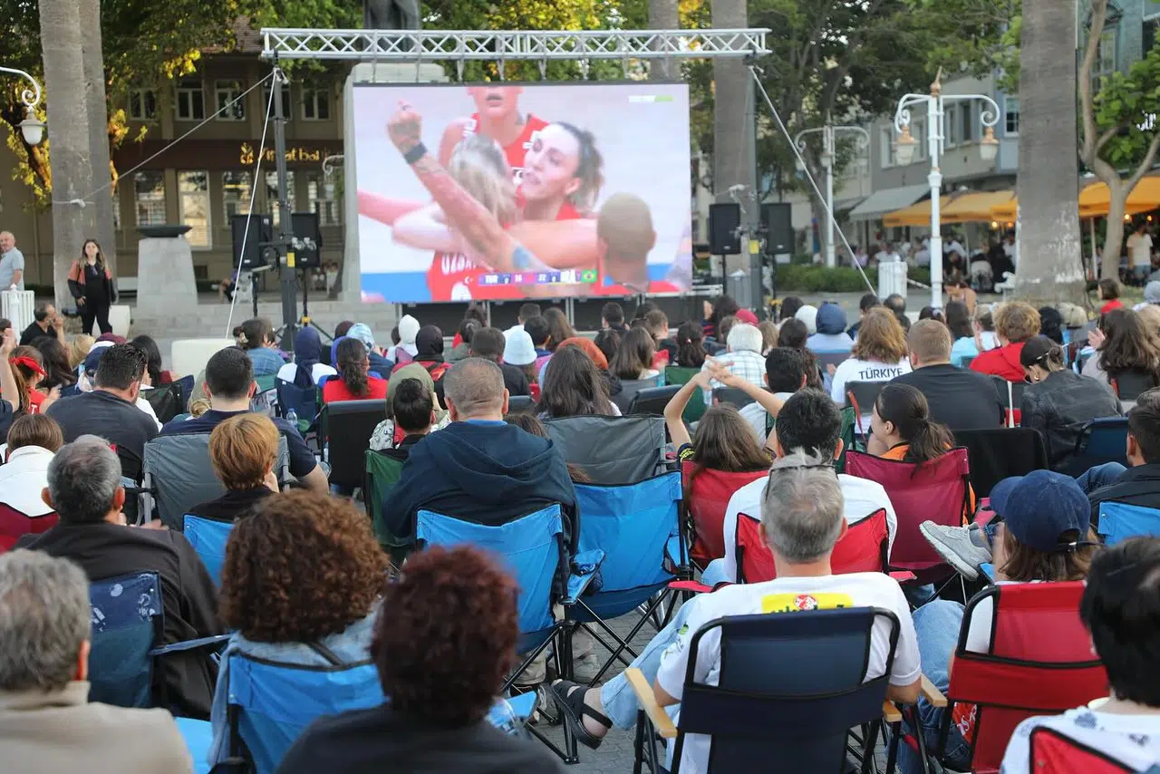 Filenin Sultanları’na Mudanya'dan coşkulu 'dev' destek