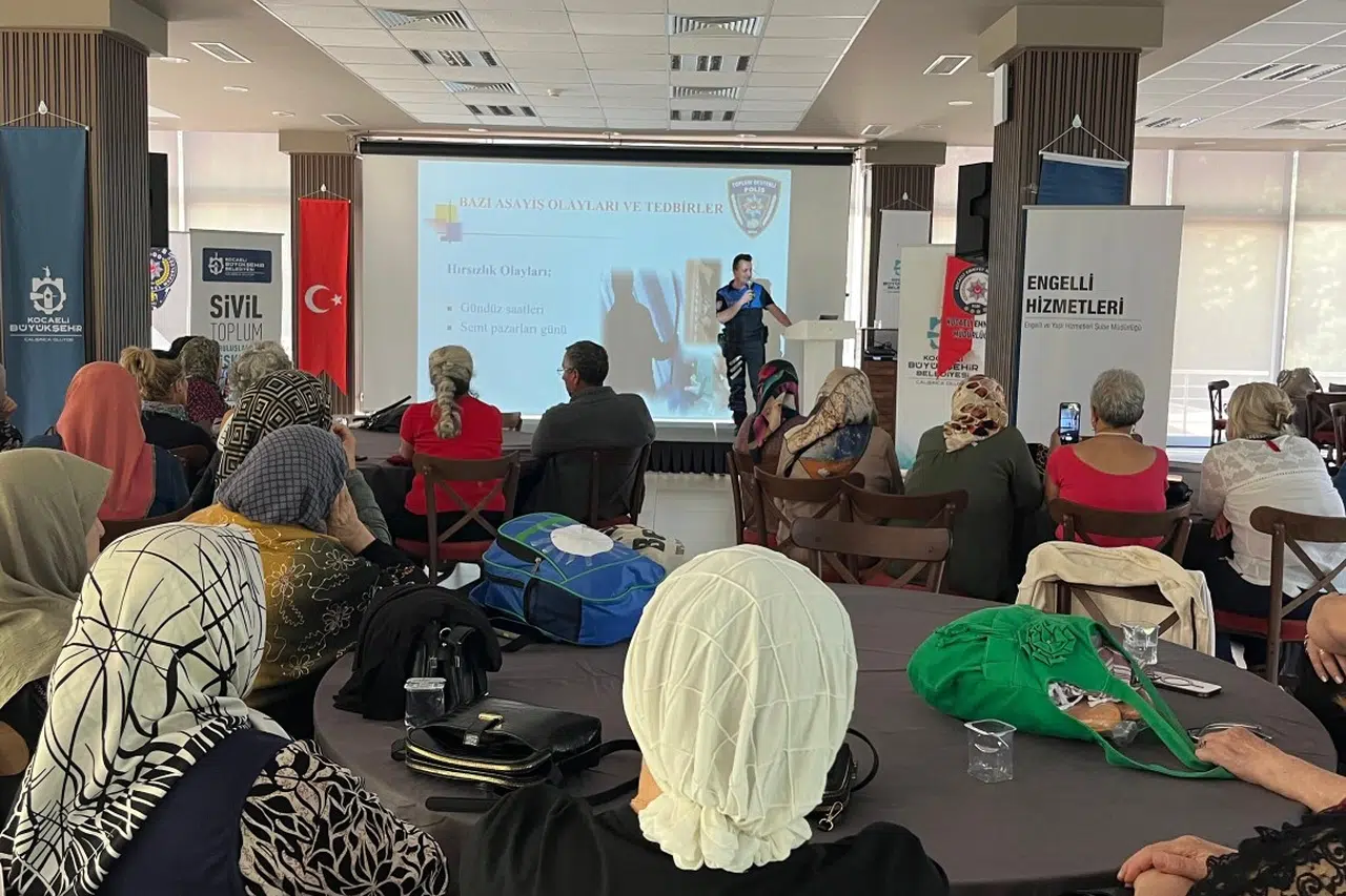 Hayatın İçindeyim Projesi ile 65 yaş üstüne eğitim