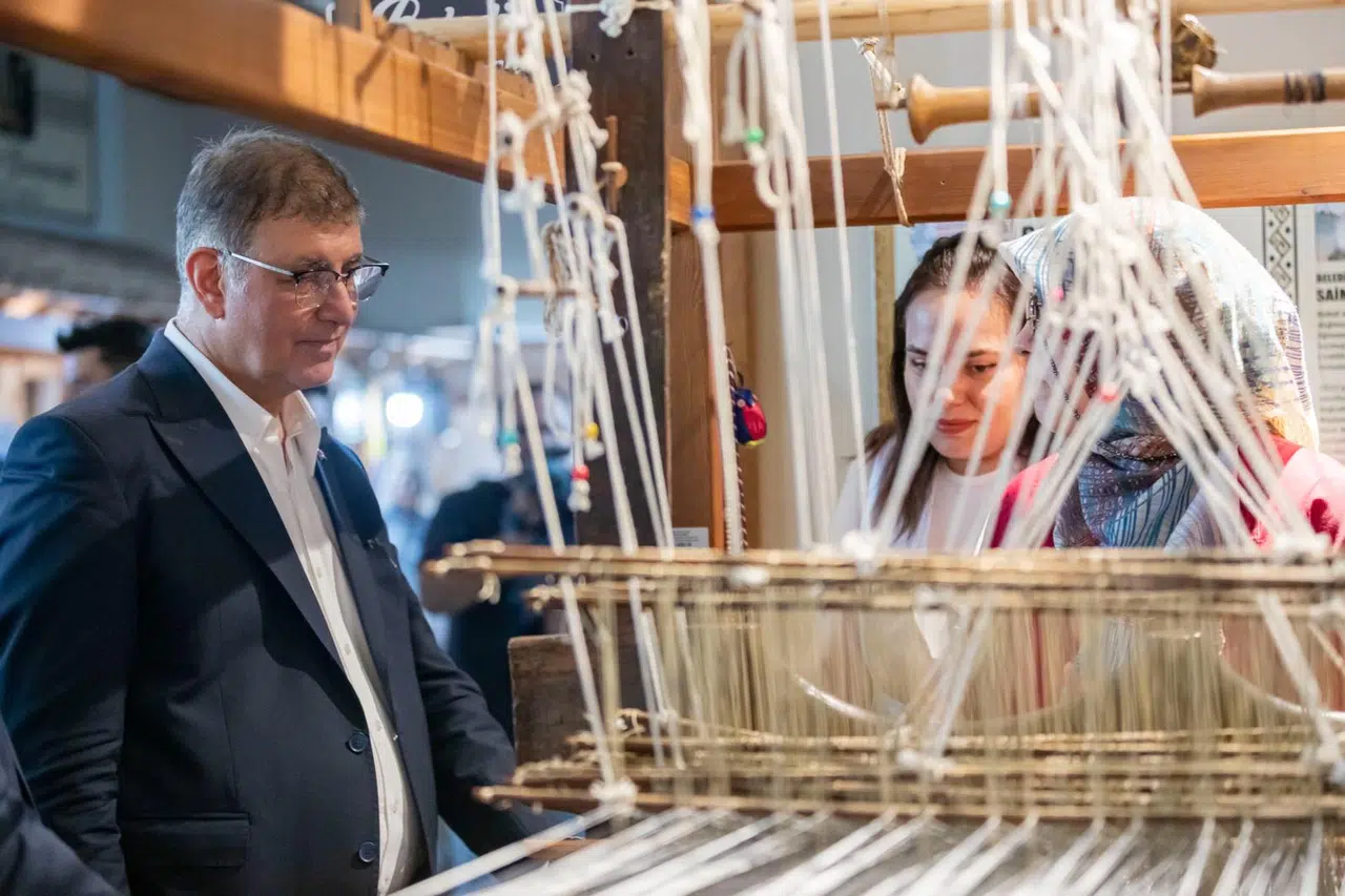 İzmir'de Başkan Tugay'dan Tire mesaisi