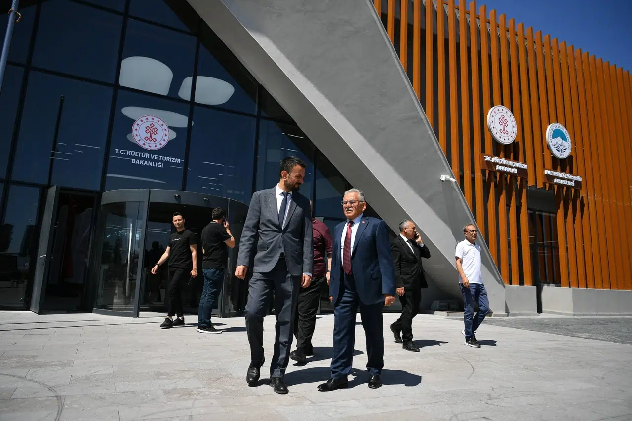 Kayseri İl Halk Kütüphanesi kapılarını açıyor