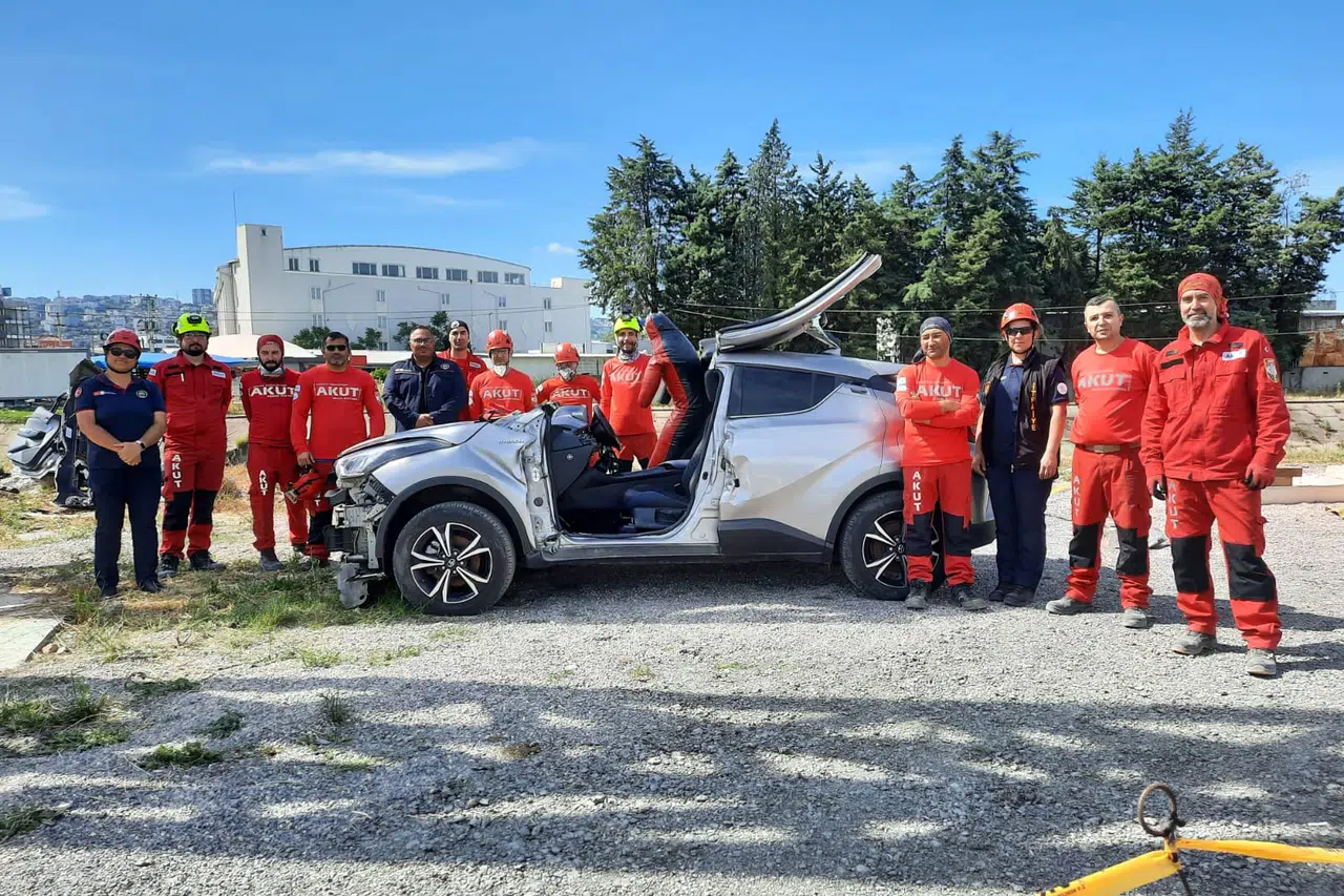 Kocaeli İtfaiyesi’nden AKUT’a eğitim desteği