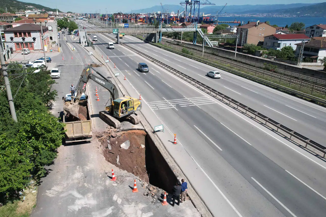 Kocaeli Kirazlıyalı'da trafiğe 'cep' nefes!