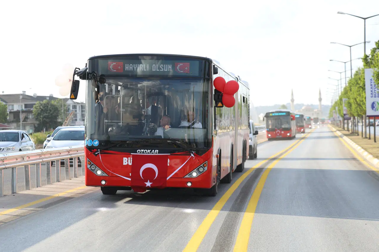 Sakarya’da metrobüs devrimi