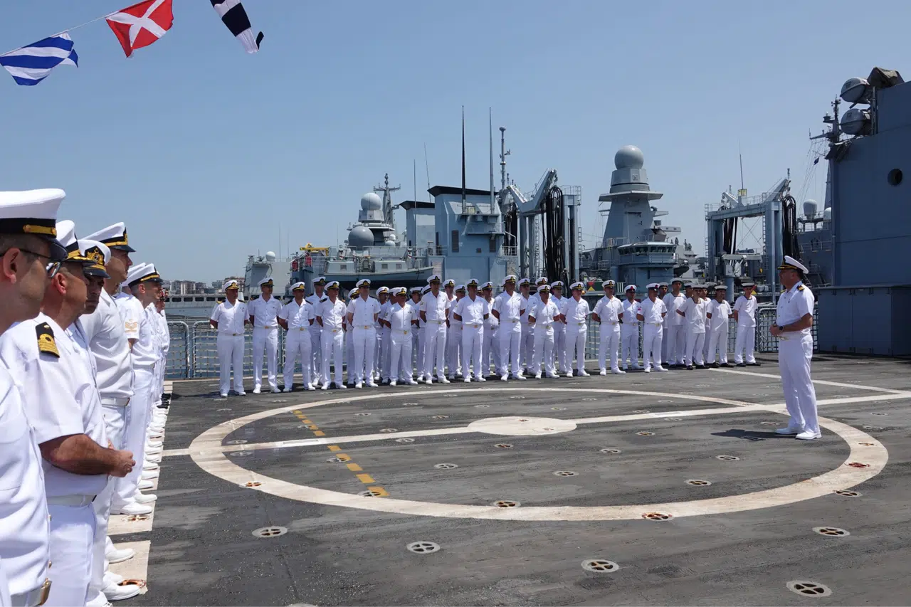 Türk gemileri Taranto’da