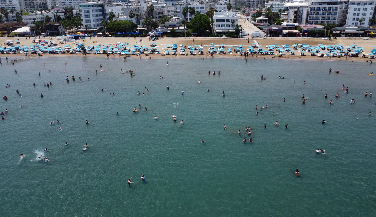 Bayram Tatili Bitti, Sahillerde Yoğunluk Bitmedi