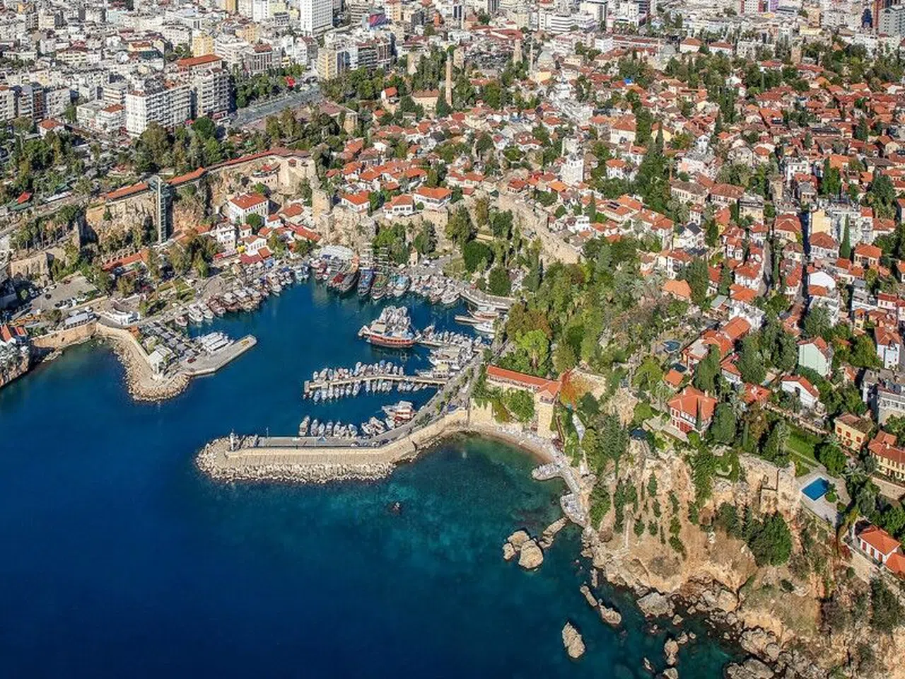 Bin TL'lik Giriş Ücreti Tartışması