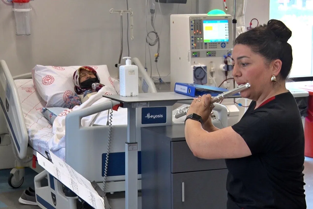 Diyaliz Merkezinde Notalarla Tedavi