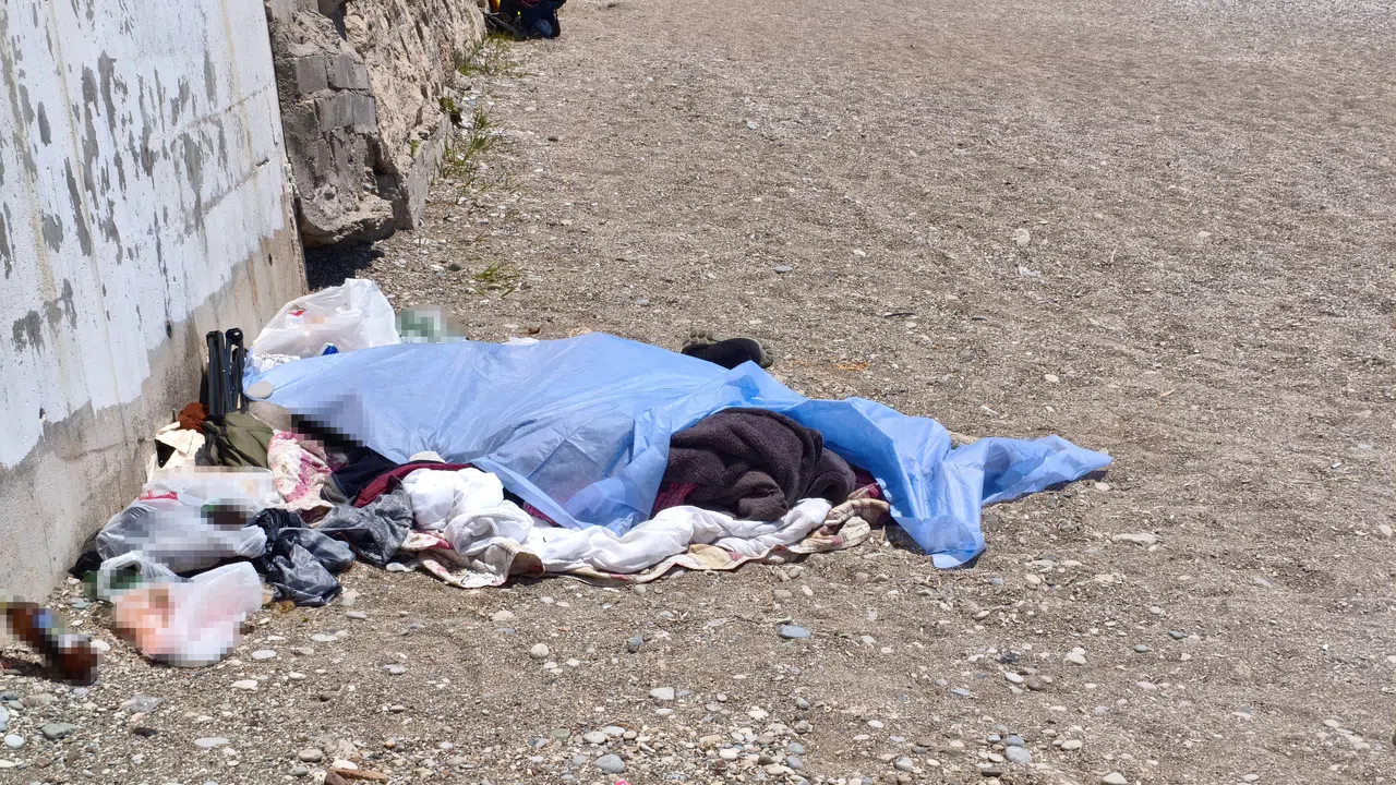 Evsiz Adam Ölü Bulundu