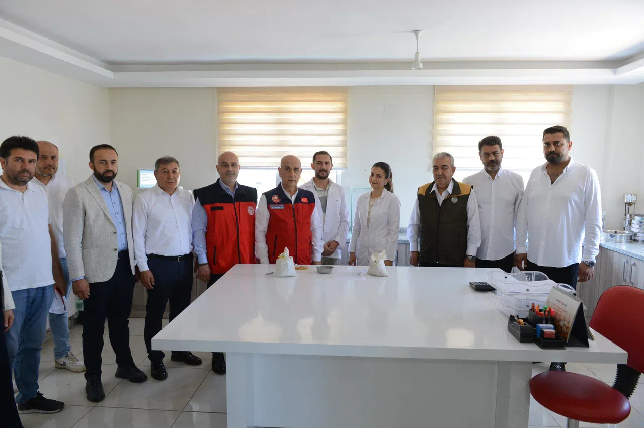 Vahit Kirişci Safirtaş Lisanslı Depoculuk Tesisini Ziyaret Etti