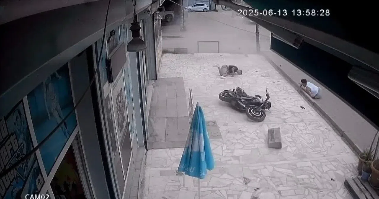 İki Ayrı Kazada 2'si Ağır 3 Kişi Yaralandı