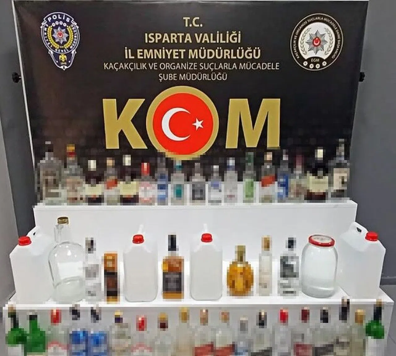 Kaçak Alkol Operasyonu: 27 Litre Kaçak İçki Ele Geçirildi