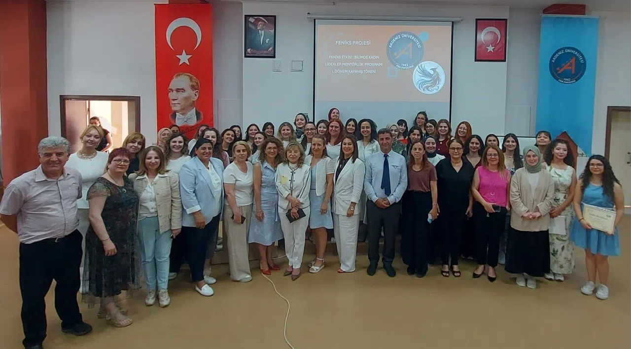 Kadın Öğrencilere Bilimde Liderlik Desteği