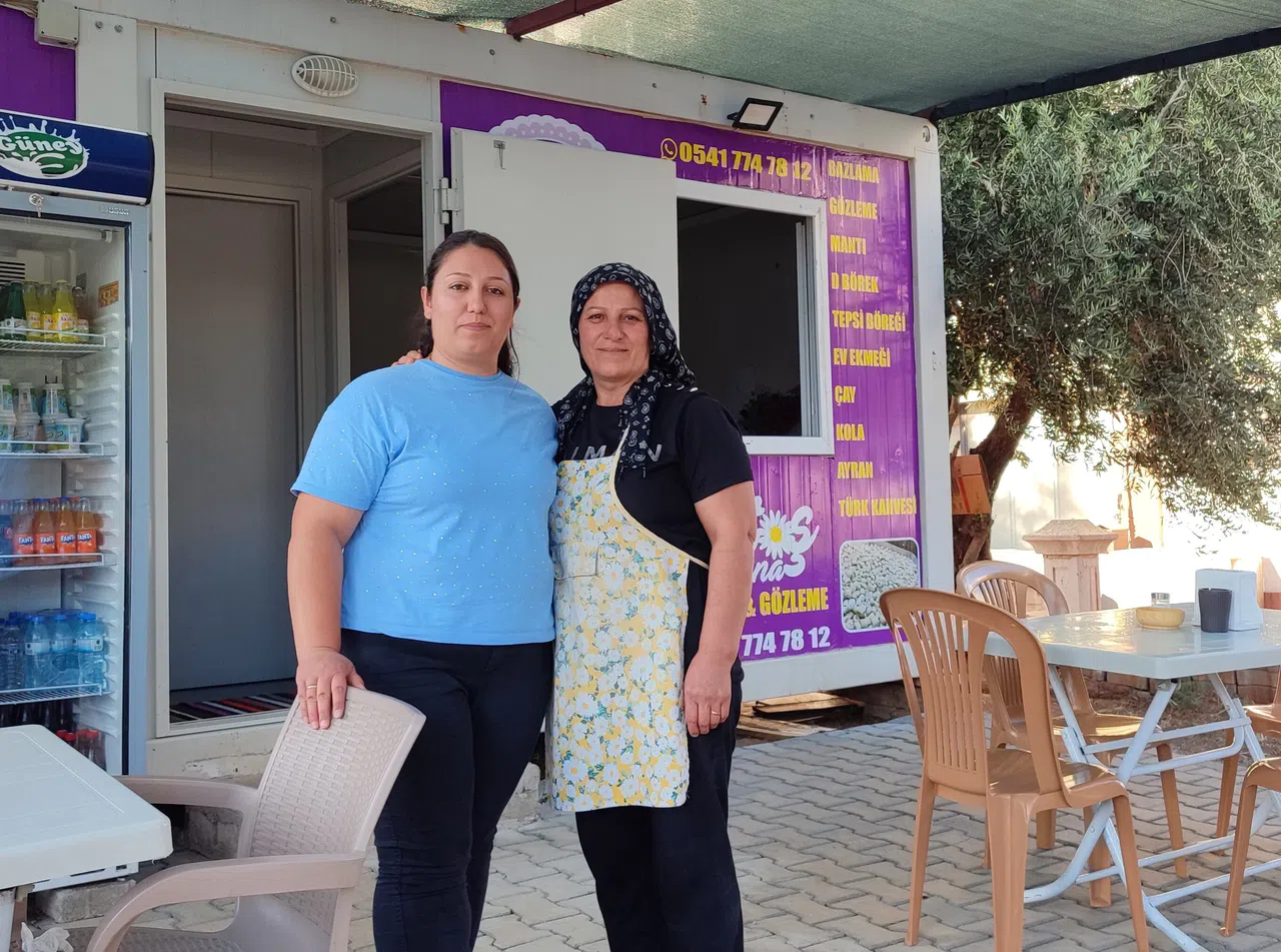 Kahramanmaraş’ta Anne Kız Bazlama Ve Gözleme Yaparak Hayata Tutundu