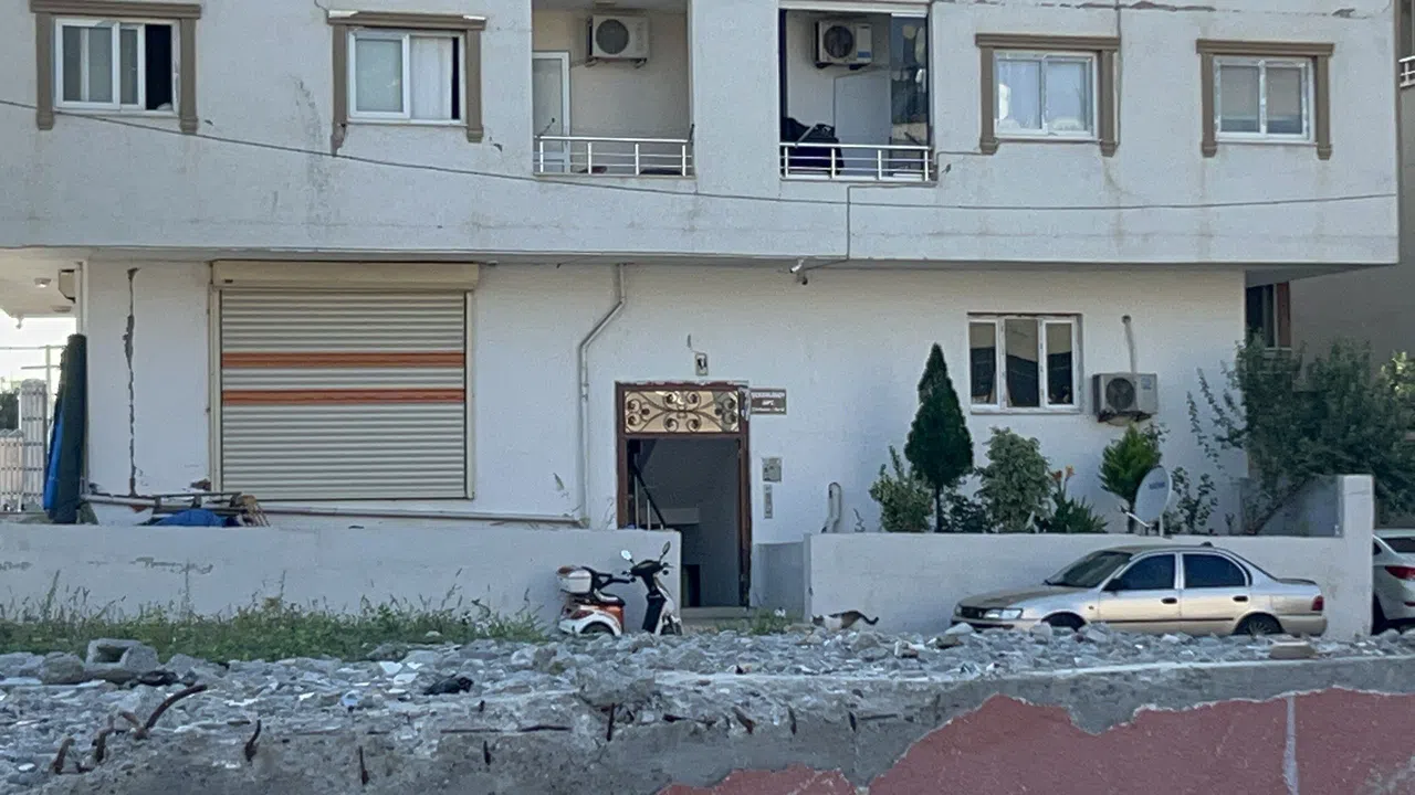 Kötü koku üzerine girilen evde yaşlı adamın cansız bedeniyle karşılaşıldı