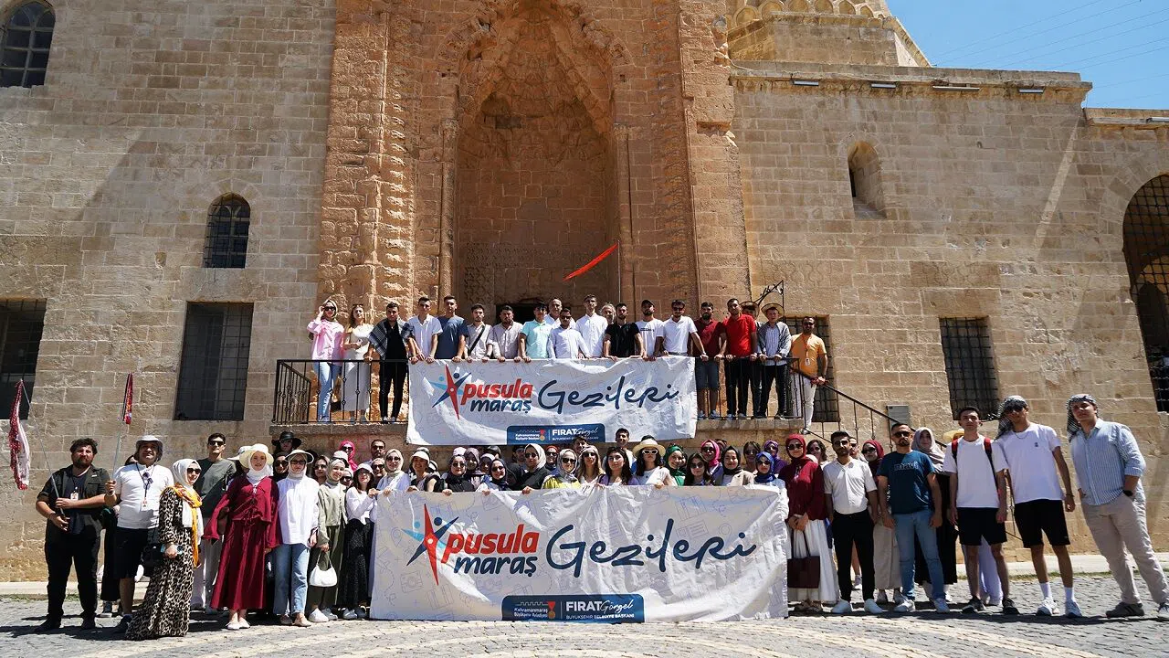 Kahramanmaraşlı Gençler Pusula Maraş’la Mardin’in Kadim Tarihine Yolculuk Etti