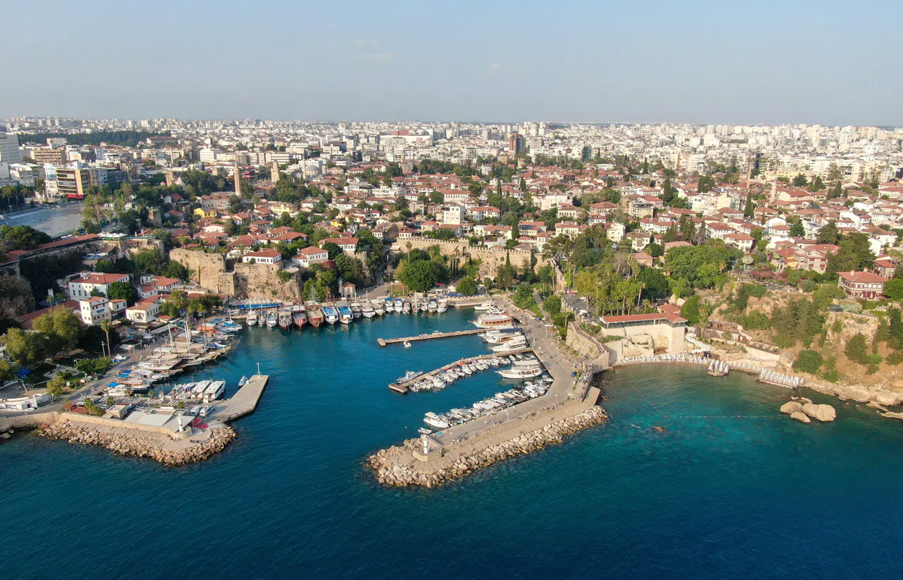 Mermerli Plajı Açıklaması: "Yıllık 15 Milyon Tl Gelir Sağlandı, Plaj Halka Açık Olacak"