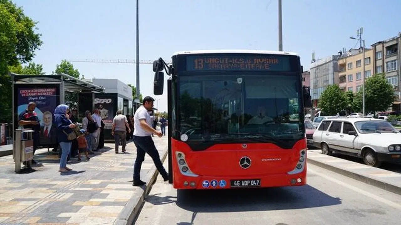 Bayramda 11 Bin 250 Kişi Ücretsiz Toplu Taşıma Hizmetinden Yararlandı