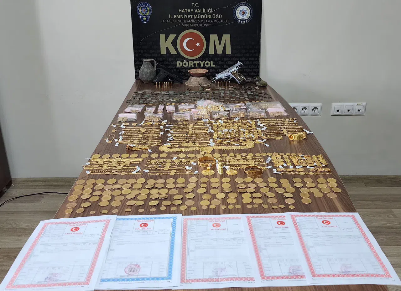 Piyasaya Sürülmeye Hazır Onlarca Sahte Altın Ele Geçirildi