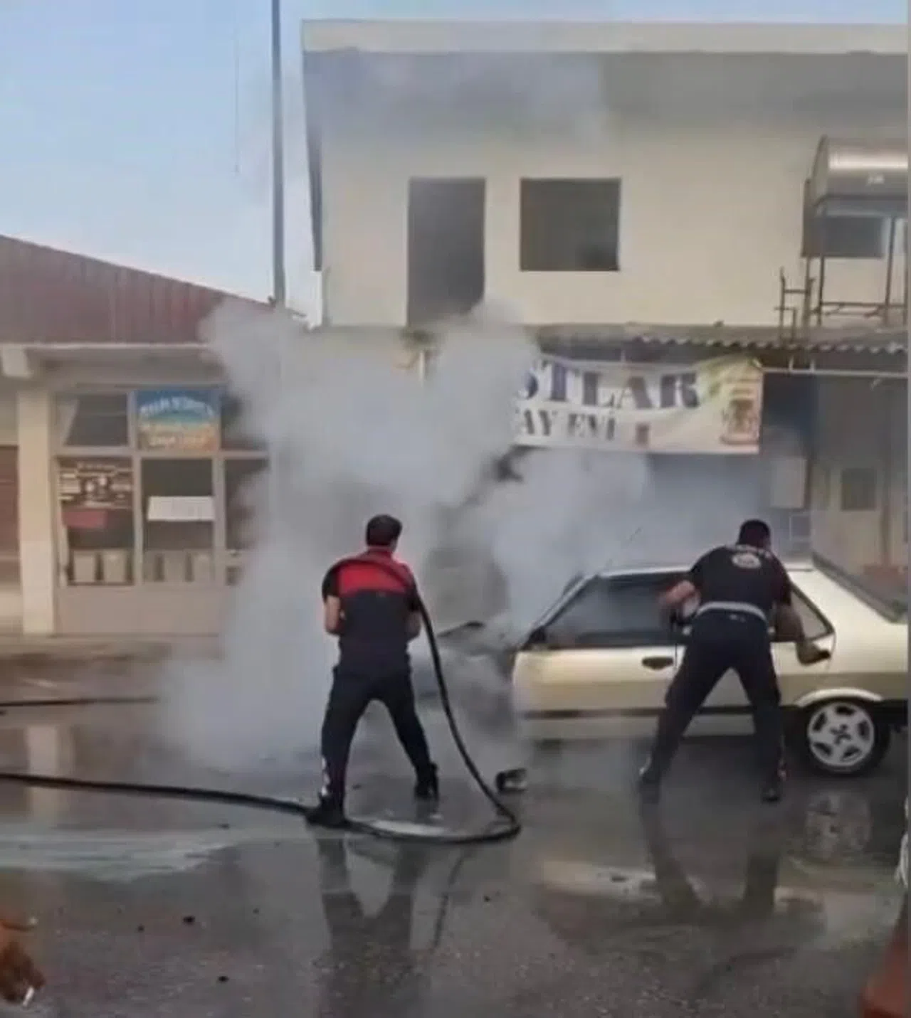 Seyir Halindeki Otomobil Yandı