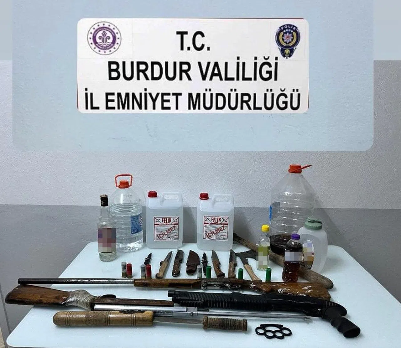 Silah Ve Kaçak İçki Operasyonu: 1 Gözaltı