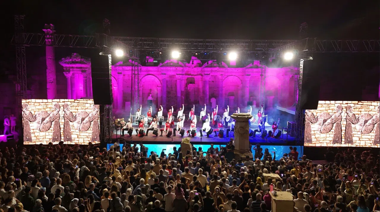 Tarih Ve Sanat Buluştu, Antik Kentte İlk Gece Gösterisi Yapıldı