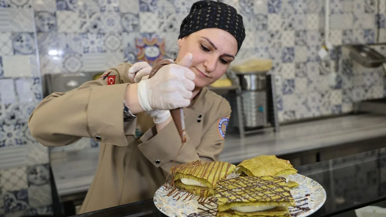 Sıcakları Dondurmalı Tatlılara Rağbeti Arttırdı