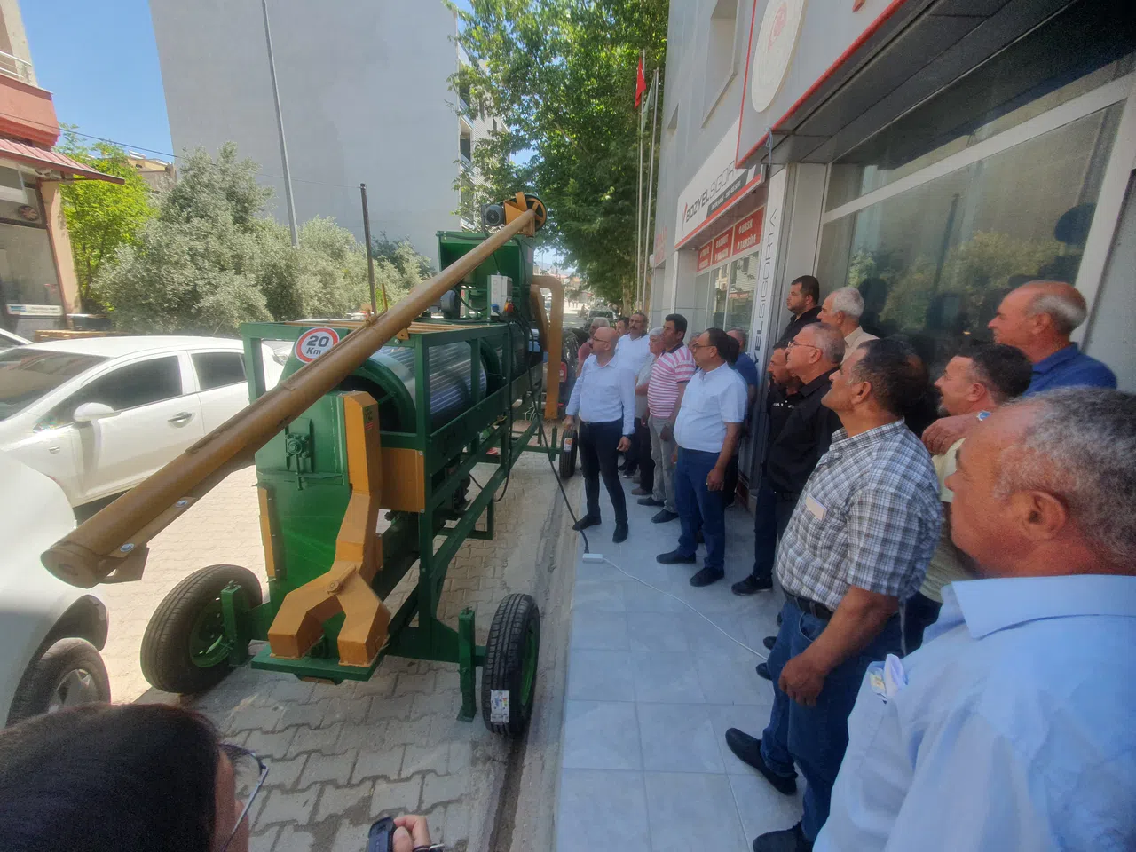 Üreticiye Tohum Eleme Makinesi