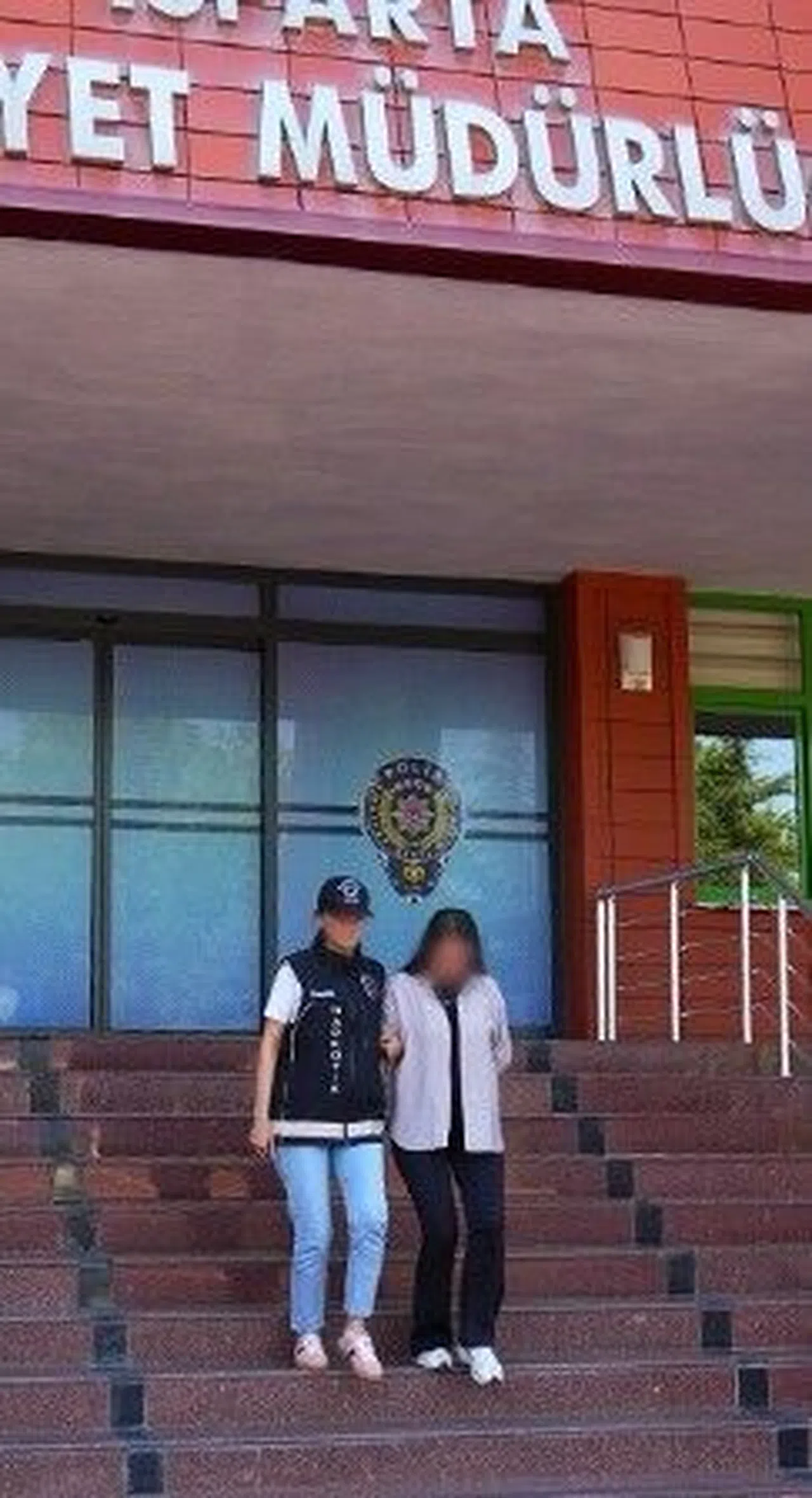 Madde Suçundan Aranan Şahıs Yakalandı