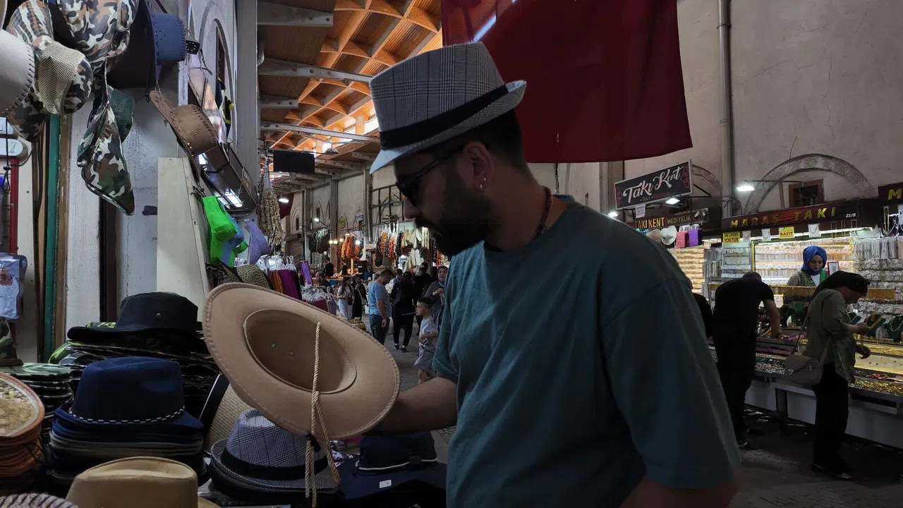 Kahramanmaraş’ta Bu Yazın Modası: Lengeli Fötür Şapka