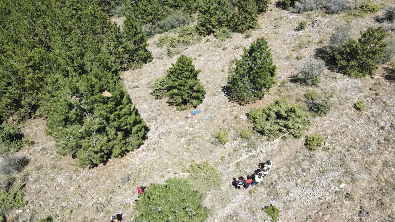3 Gündür Aranan Kayıp Adamın Cesedi Uçurumda Bulundu
