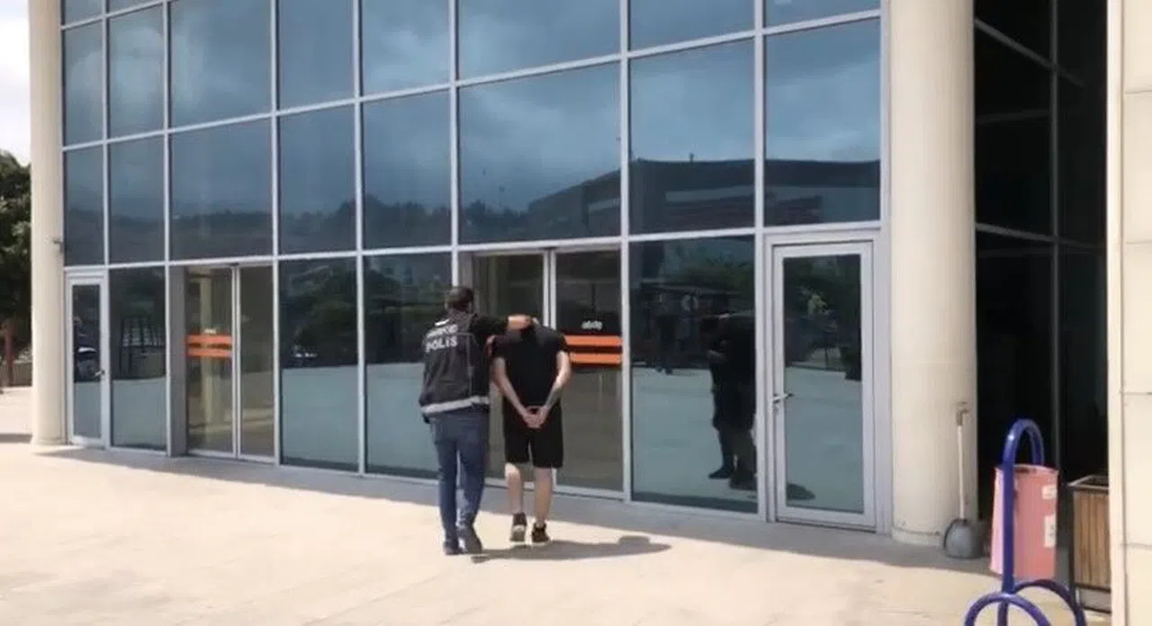 8 Yıl 10 Ay Hapis Cezası Olan Uyuşturucu Şüphelisi Yakalandı