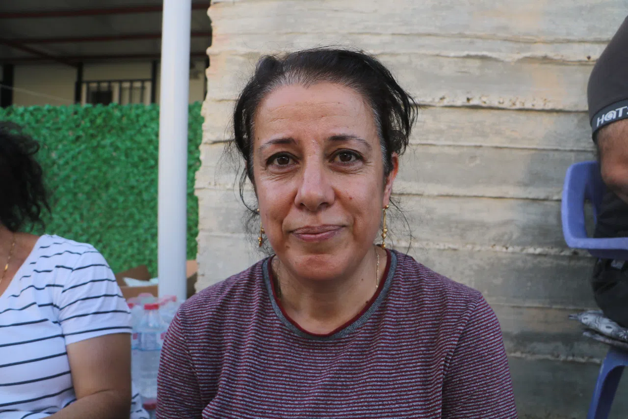 Depremi Atlatan Serap Köse, Yangından Kıl Payı Kurtuldu