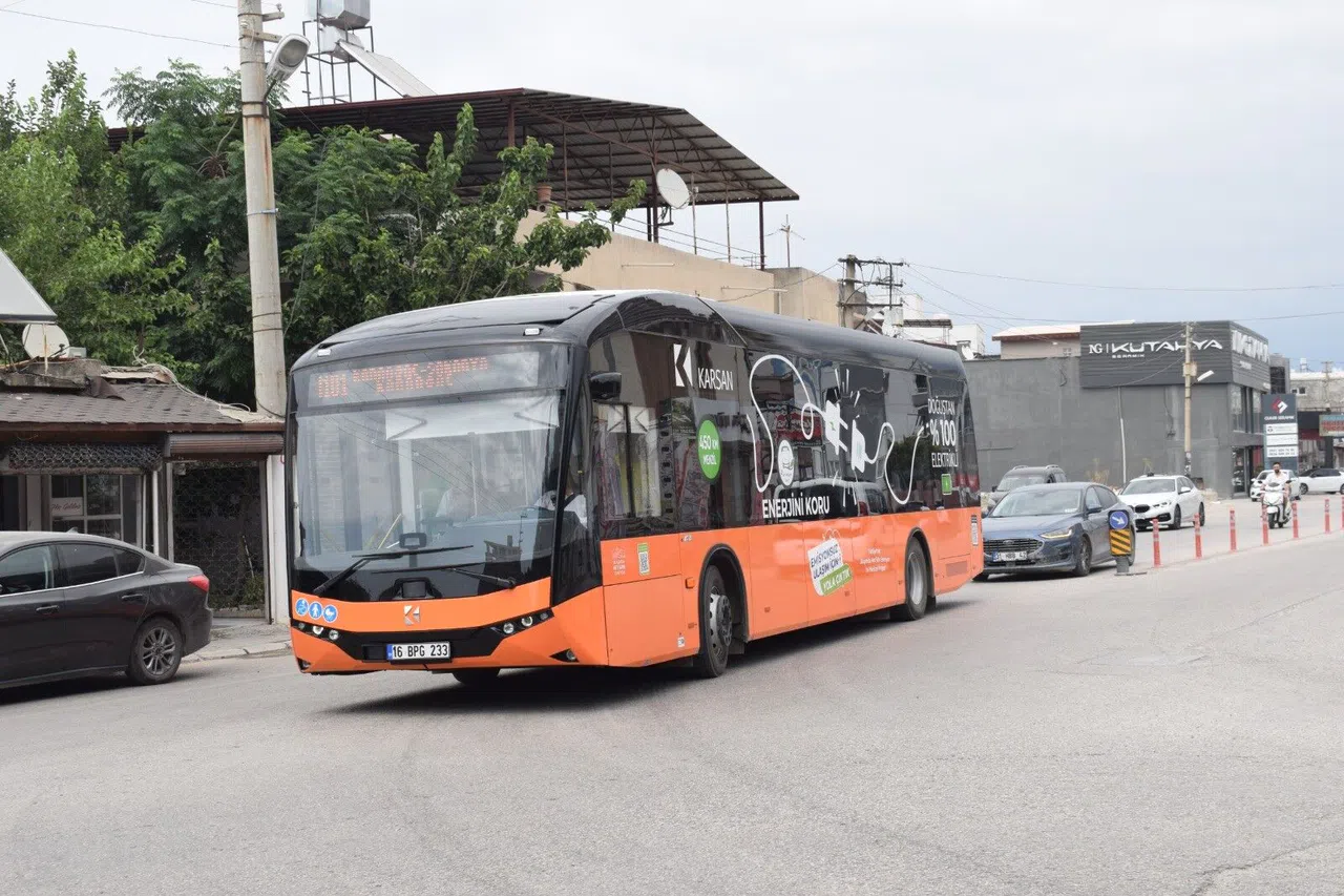 12 Metre Uzunluğundaki Elektrikli Otobüsleri Test Etti