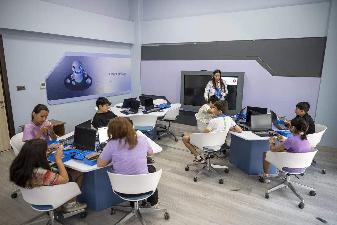 Yaz Tatilinde Minikleri Bilimle Buluşuyor