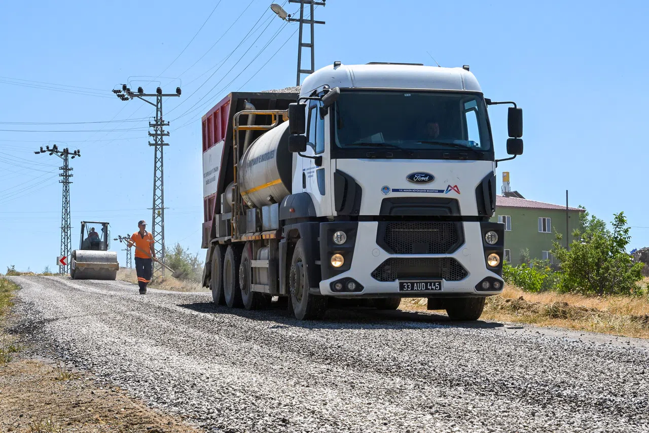 Gülnar Kırsalında Ulaşımın Kalitesi Arttırıldı