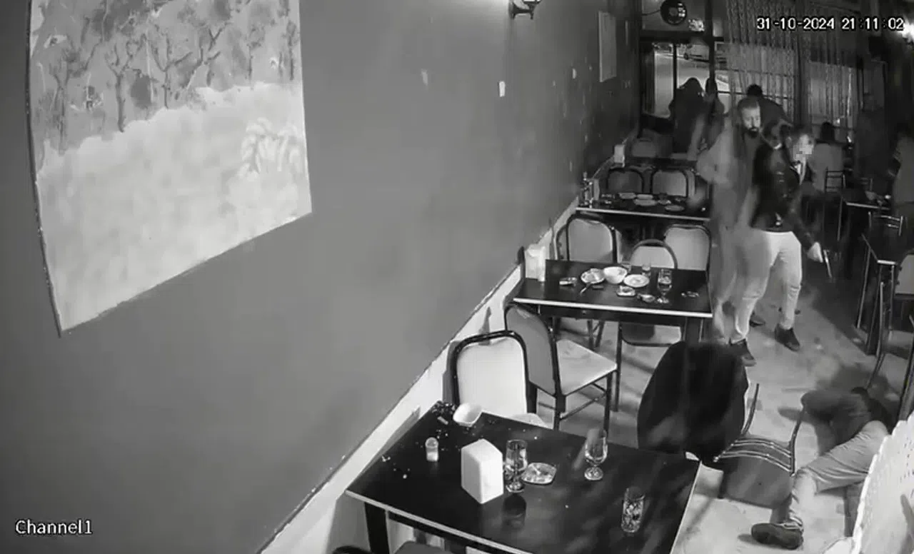 Hasmını Kurşun Yağmuruna Tuttu