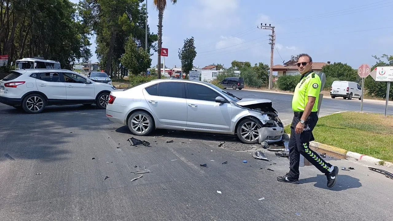 Arabasını Kenara Çekerek Babaları İçin Ağlayan Çocukları Sakinleştirdi