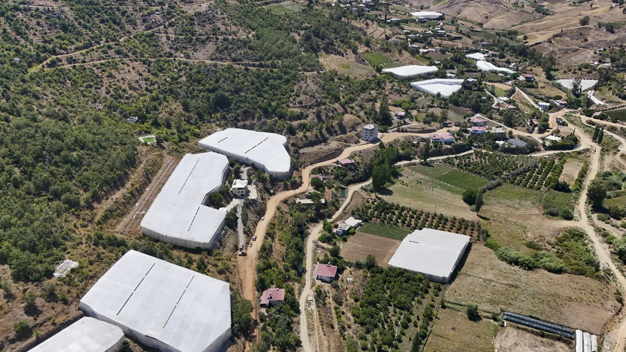 8 Kilometrelik Kırsal Yol Yenilendi