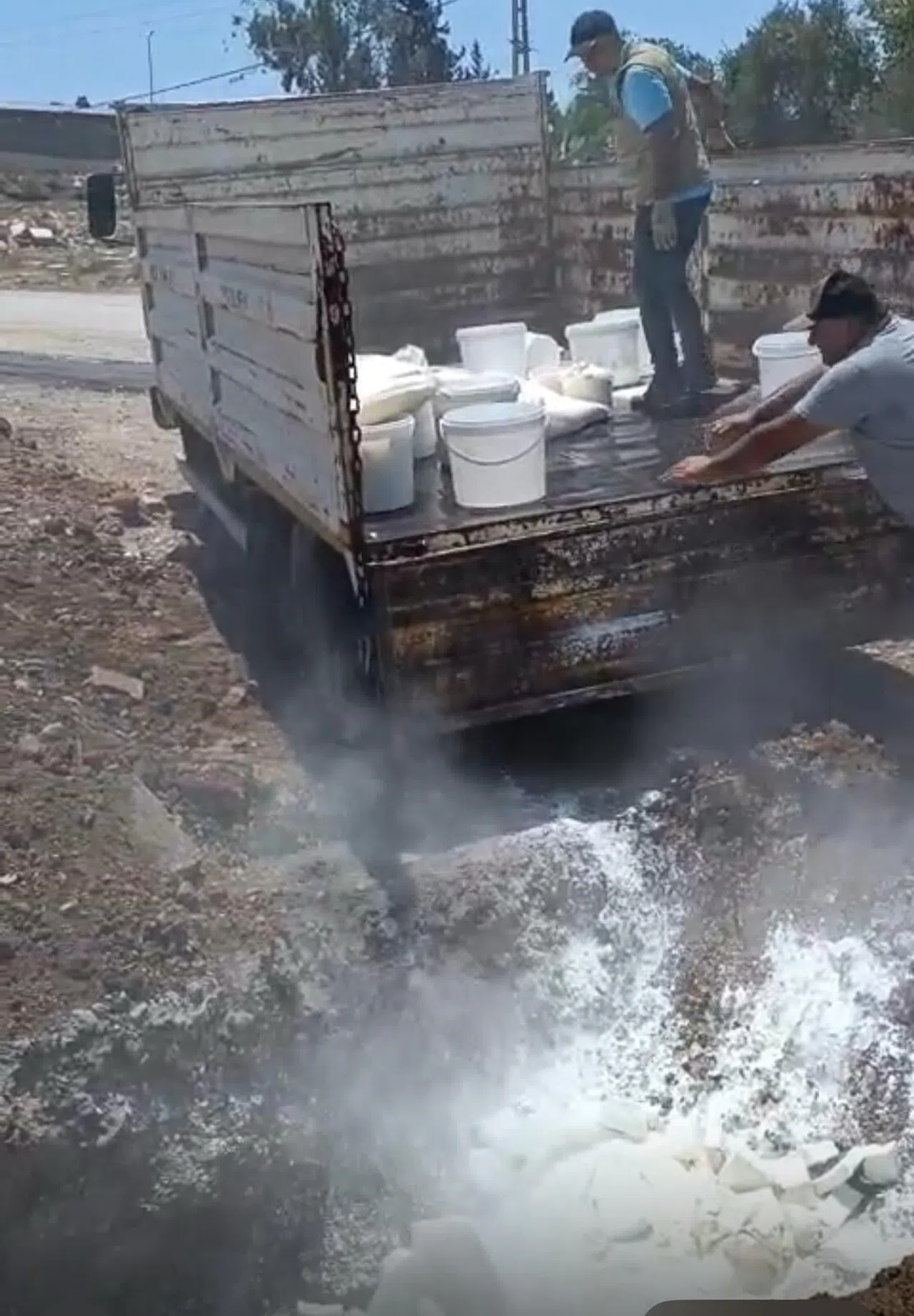 Mide Bulandıran Şartlarda Üretilen Yarım Ton Süt Ve Süt Ürünü İmha Edildi