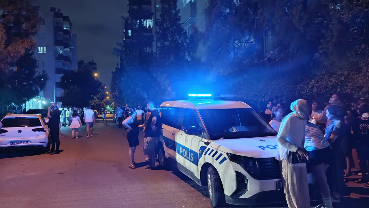 İnfaz Koruma Memuru, Karısını ve Kızını Öldürüp İntihar Etti