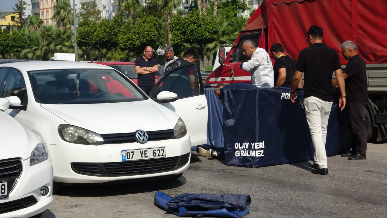 İş Yerine Malzeme Dağıtırken Araç İçerisinde Hayatını Kaybetti