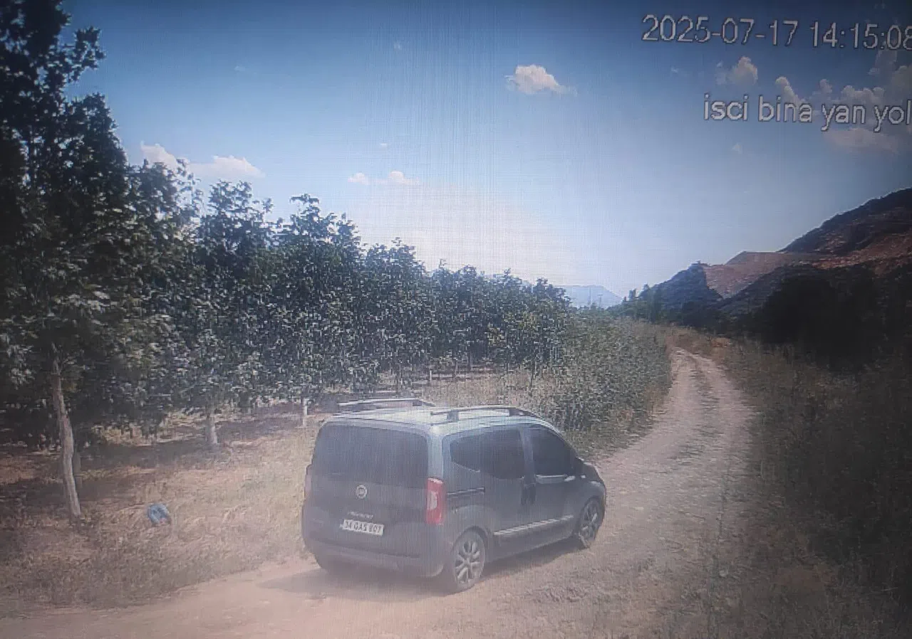 Sahte Plakalı Araçla 3 Evi Soyan 4 Şüpheliden 3'ü Yakalandı