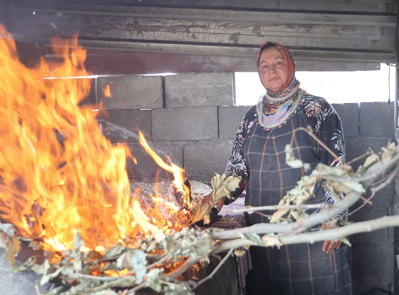 Kadınların Tandır Başında Zorlu Mesaisi