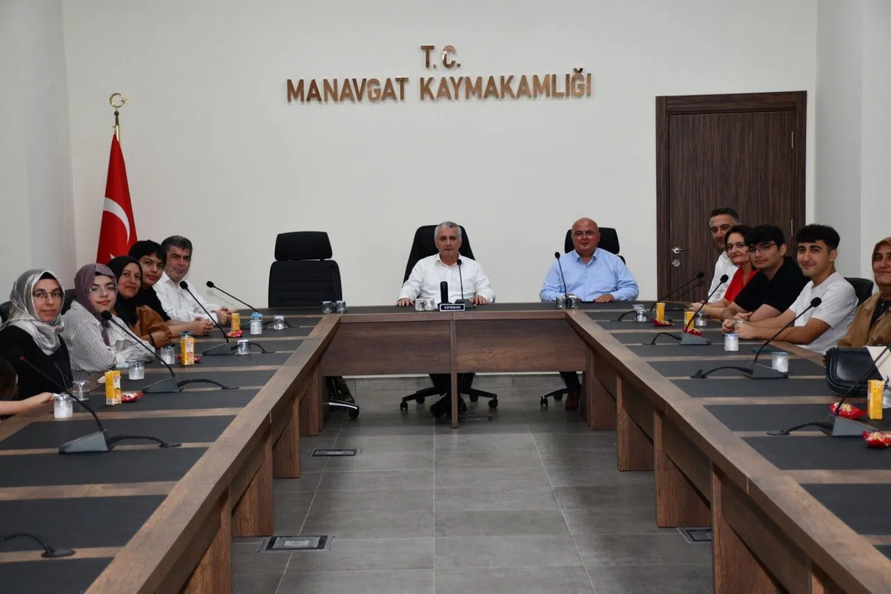 Başarılı Öğrencileri Ödüllendirildi