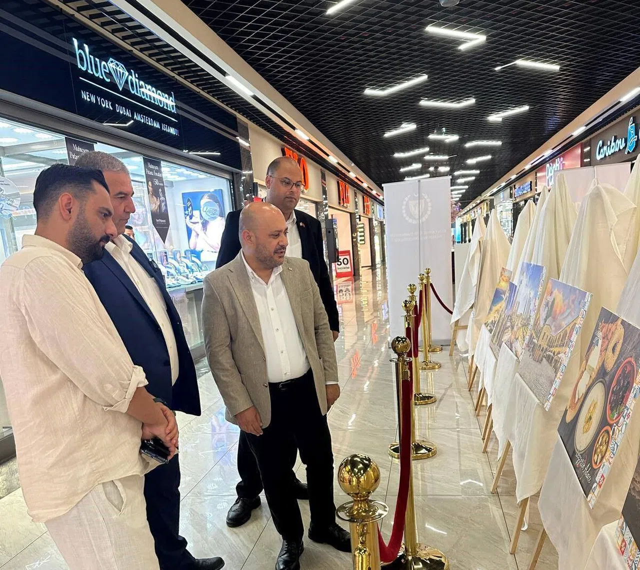 'Ada Kıbrıs' Sergisi Göz Kamaştırıyor