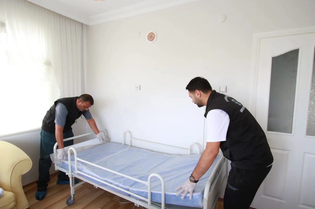 15 bin vatandaşa hasta karyolası