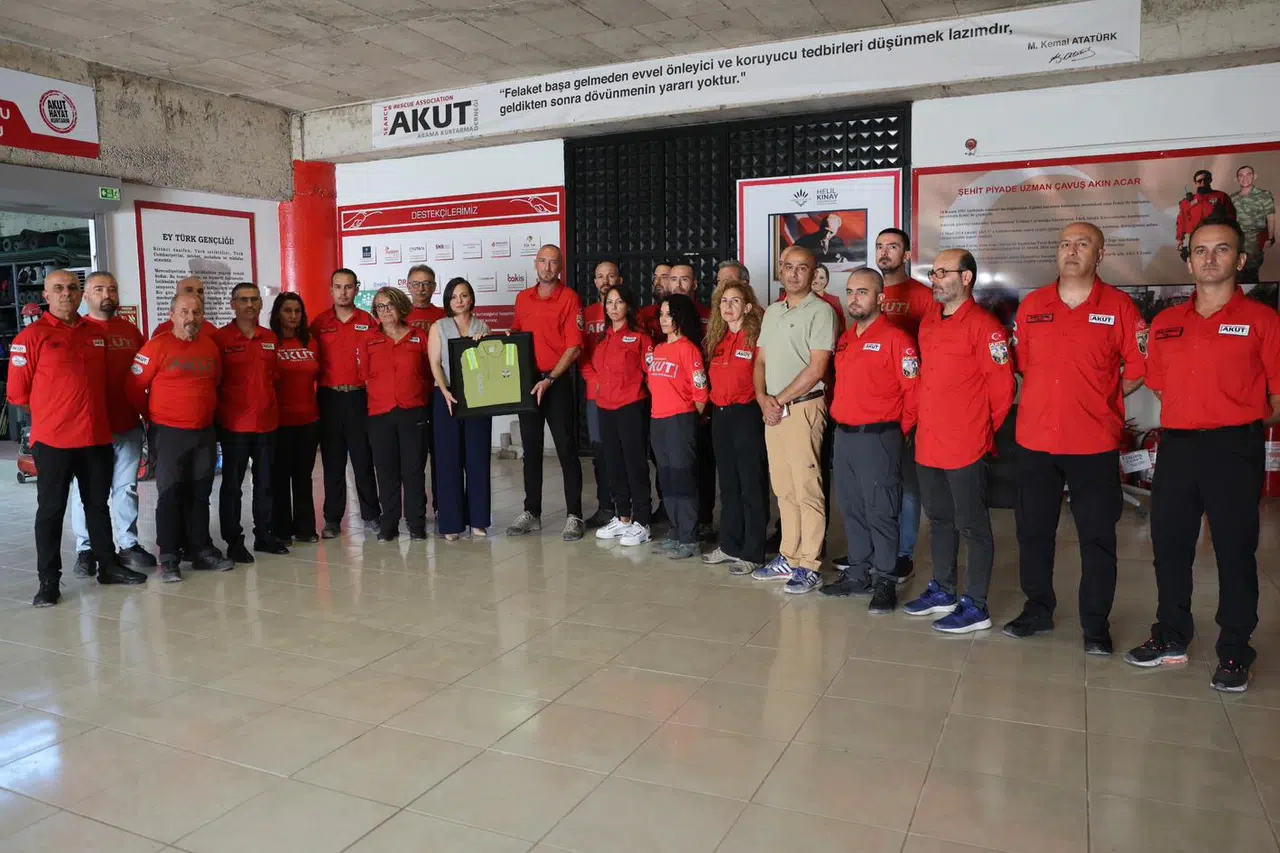 Başkan Kınay’dan AKUT ekibine taziye ziyareti