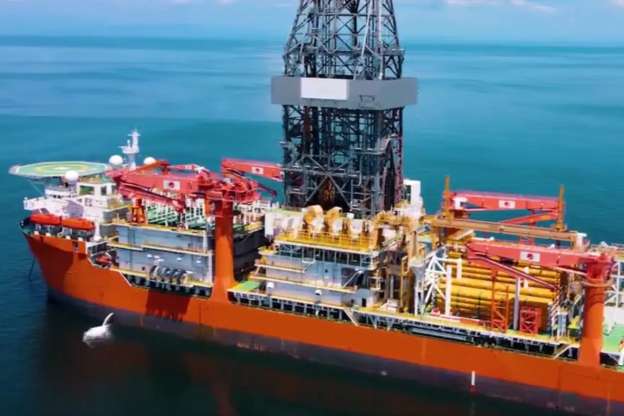 Enerji filomuza iki yeni nesil sondaj gemisi eklendi