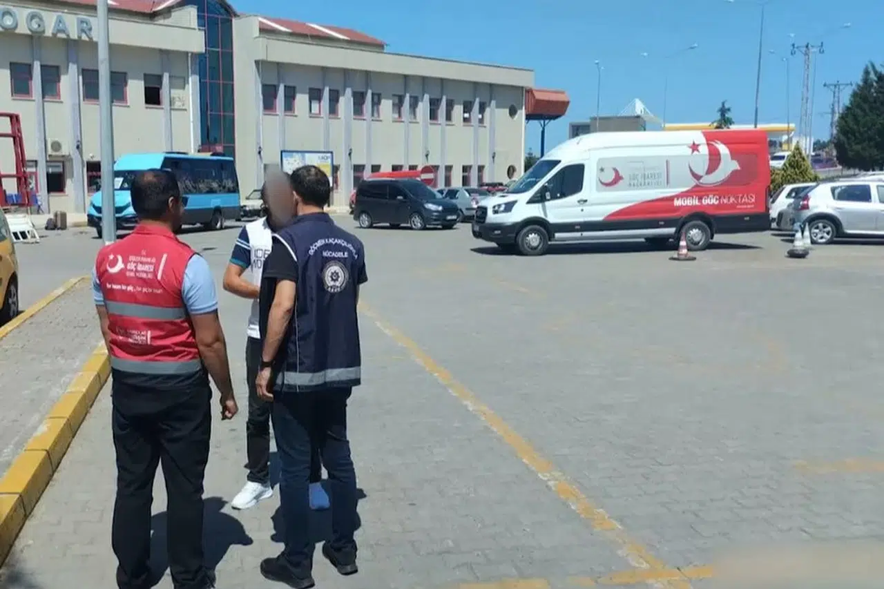 Göçmen kaçakçılığına darbe! 32 organizatör ile 572 düzensiz göçmen yakalandı