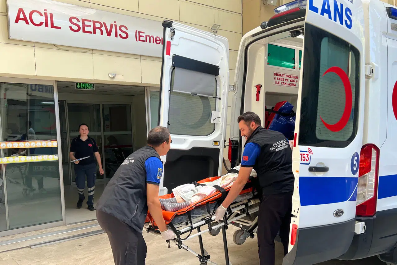 Kocaeli Büyükşehir’den 4 saatte 135 hasta transferi